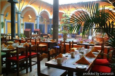 El Pueblito Beach Hotel Cancun Exterior photo